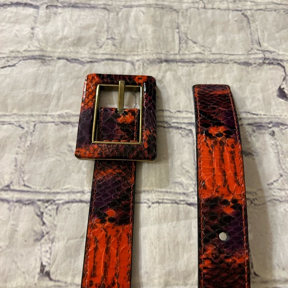 NINE WEST RED/BLACK SKIN PRINT COVERED BUCKLE BELT LEATHER LINING WOMENS XL - Picture 2 of 12